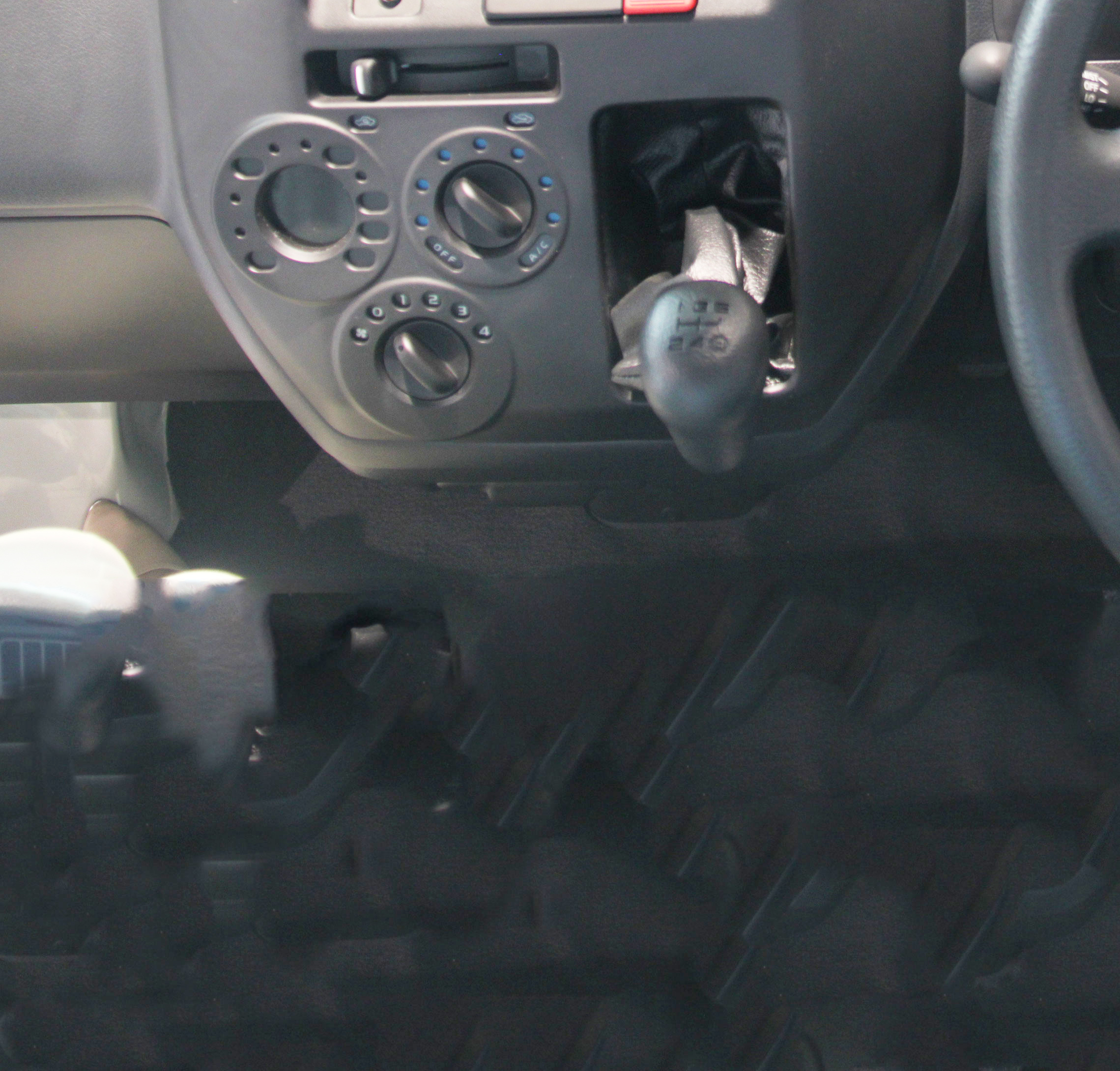 Daihatsu Panel Shift Lever Feature